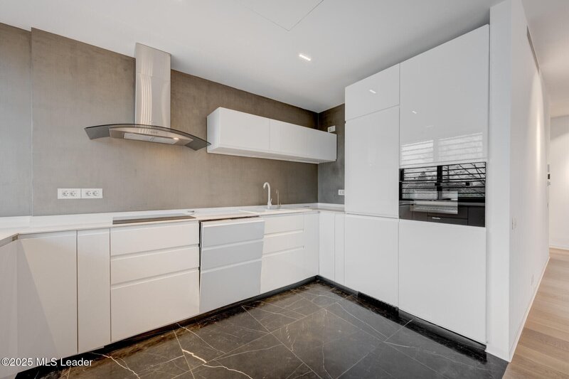 Aviatorilor, apartament 3 dormitoare in One Charles de Gaulle