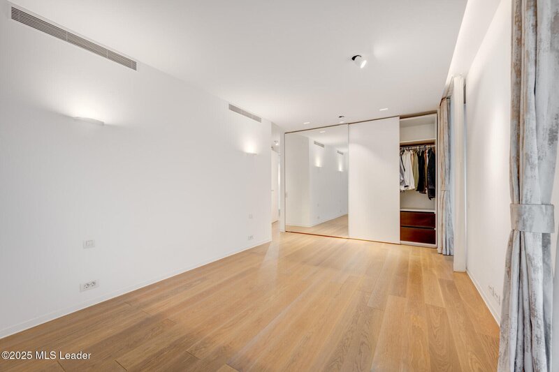 Aviatorilor, apartament 3 dormitoare in One Charles de Gaulle