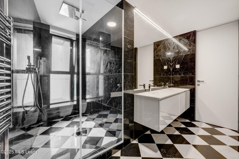 Aviatorilor, apartament 3 dormitoare in One Charles de Gaulle